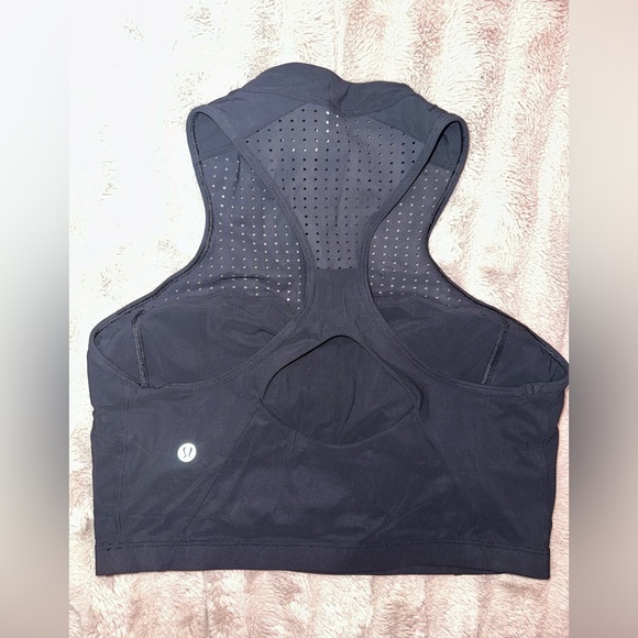 Lululemon Unleash Strength Bra *Medium Support, B/C Cup
Black size 10 - Picture 6 of 6